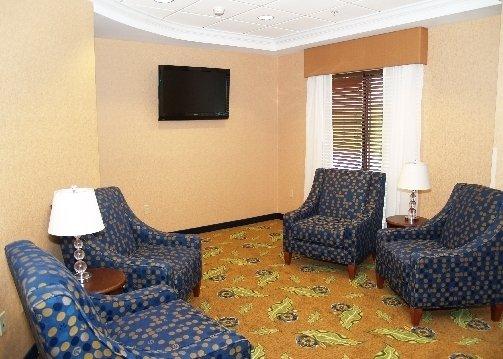 Comfort Suites Lancaster Amish Country 3*