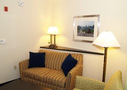 Hotel Comfort Suites Lancaster Amish Country
