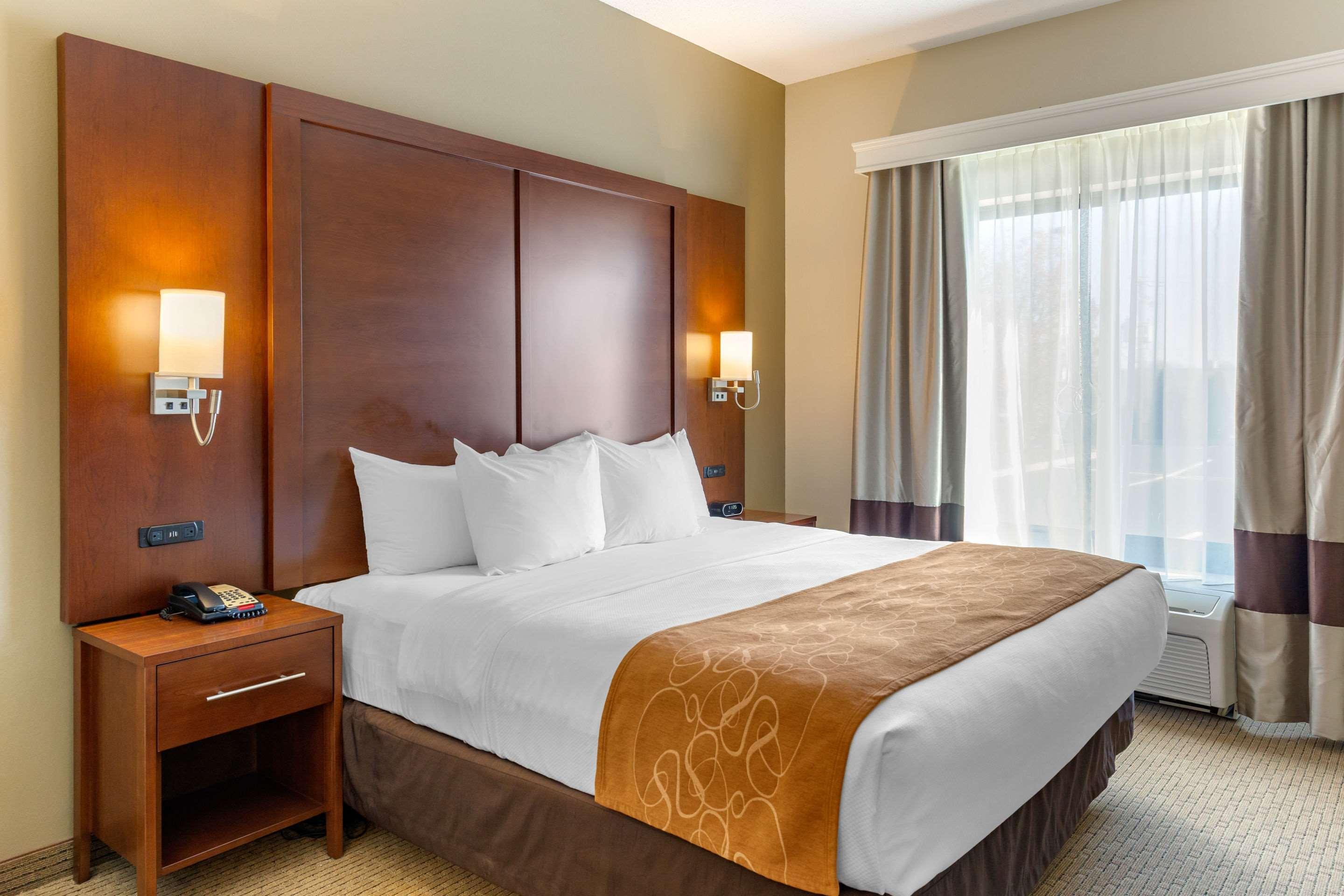 Hotel Comfort Suites Lancaster Amish Country