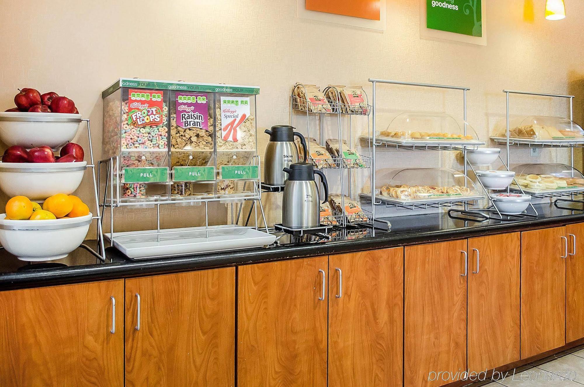 Hotel Comfort Suites Lancaster Amish Country